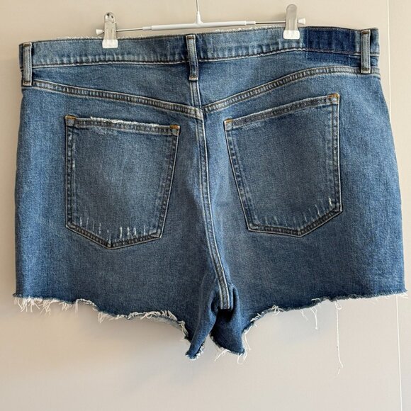 Abercrombie High Rise 4" Mom Shorts - Picture 2 of 5